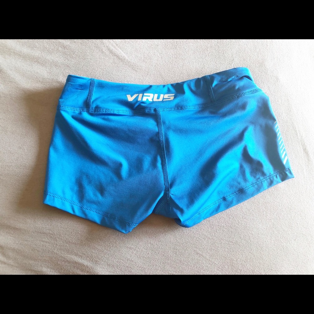 Virus training shorts